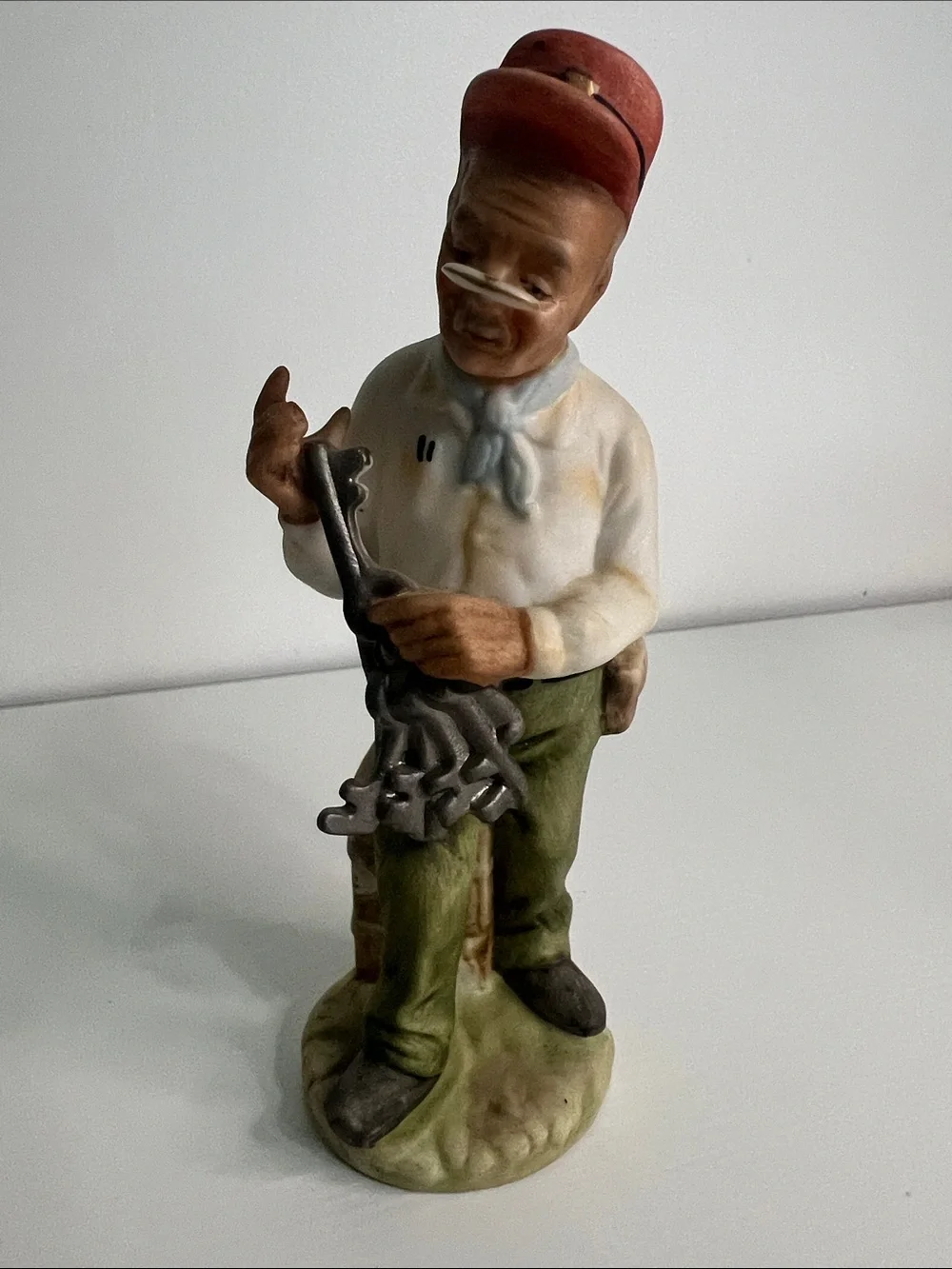 Vintage Ceramic Male Figurine Holding Keys (Unbranded)